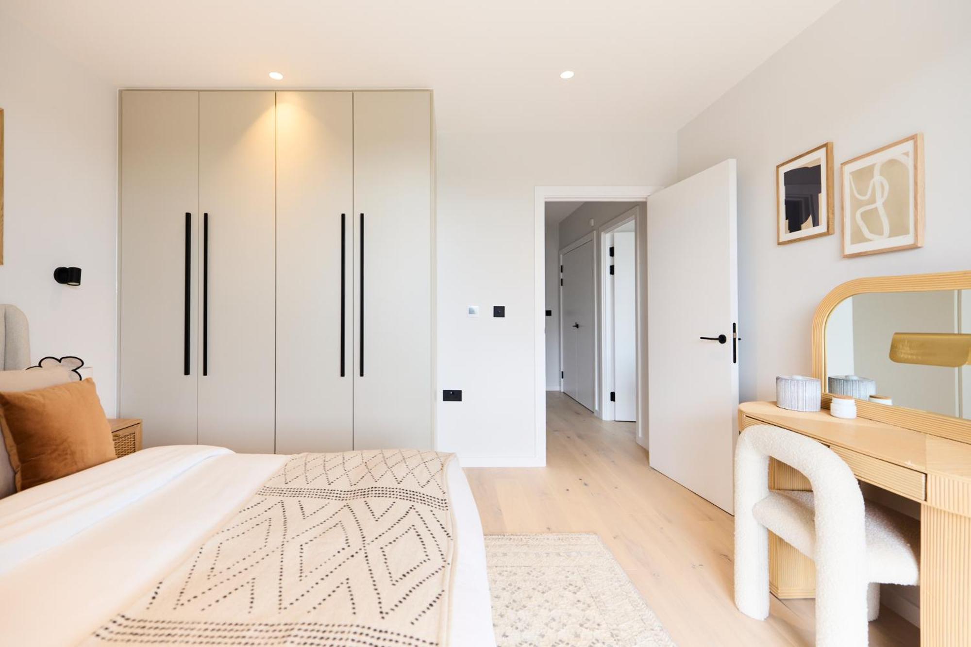 The Brondesbury Scenery - Bright 1bdr Flat With Balcony & Parking * Londra