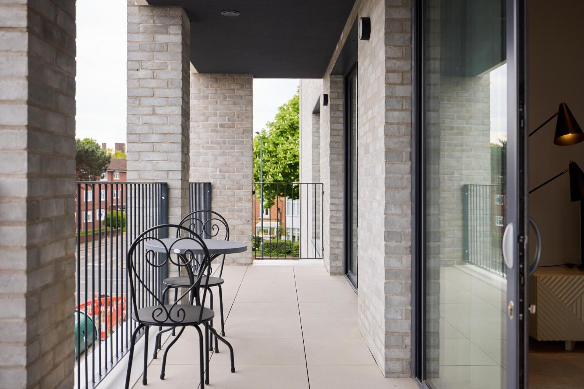 The Brondesbury Scenery - Bright 1bdr Flat With Balcony & Parking Londra