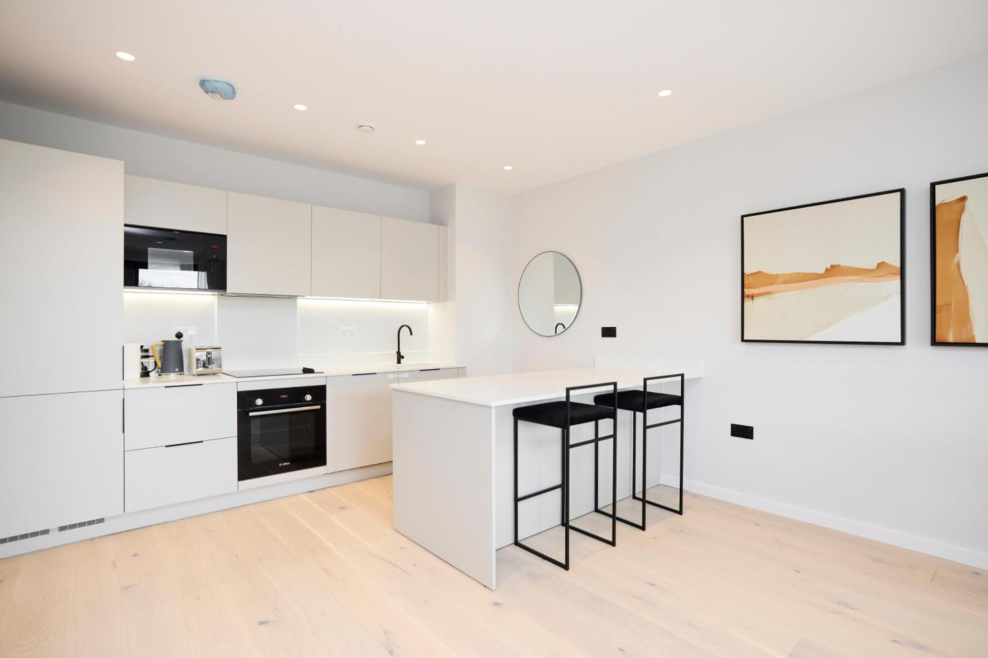 The Brondesbury Scenery - Bright 1bdr Flat With Balcony & Parking Appartamento *
